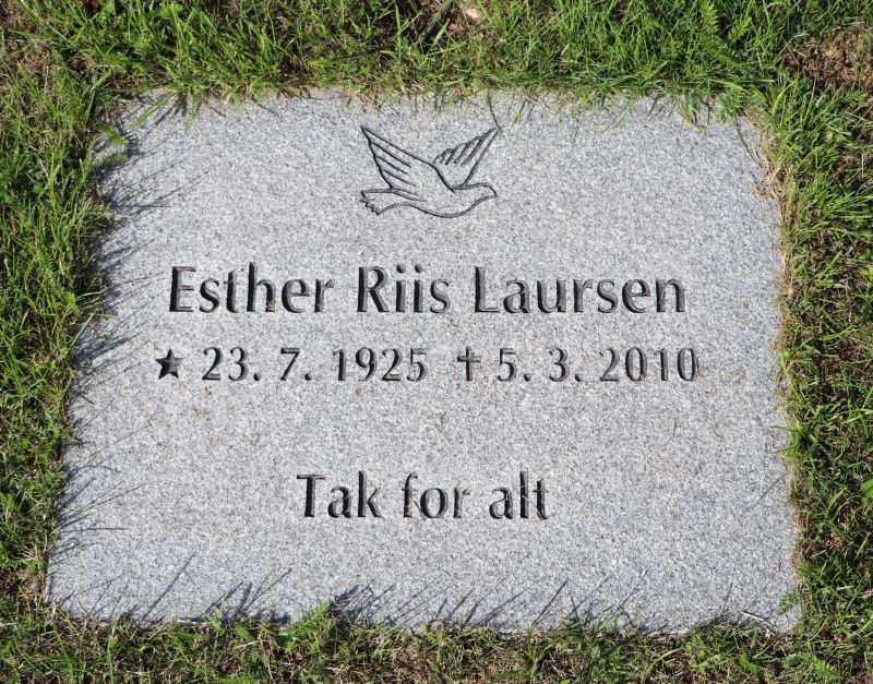 Esther Riis Laursen.JPG